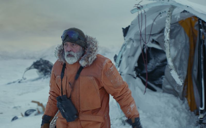 Die Streaminganbieter legen sich zum Jahresausklang noch einmal mächtig ins Zeug: Nicht nur der Netflixthriller "The Midnight Sky" mit George Clooney weckt große Hoffnungen, auch die Konkurrenz von Amazon, Sky und Co. wartet mit einigen vielversprechenden Formaten auf. Welche das sind, verrät unsere Galerie mit den Streaming-Highlights im Dezember.